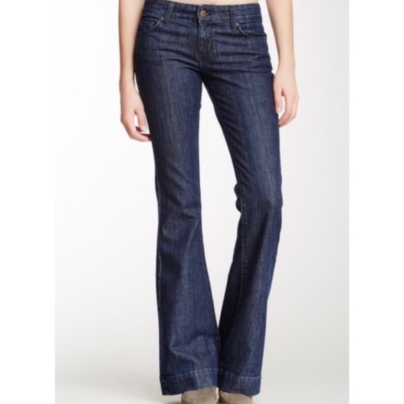 David Kahn Denim - NWT 🏷 David Kahn High Rise Bell Bottom Jeans